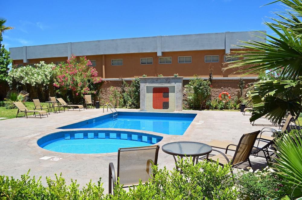 Fiesta Inn Nogales Ногалес Экстерьер фото