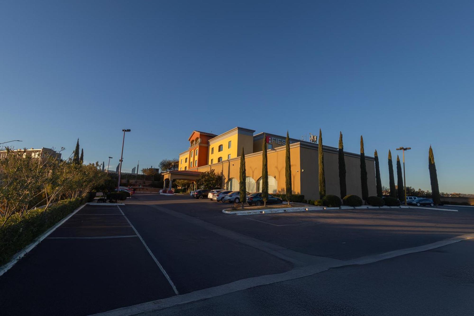 Fiesta Inn Nogales Ногалес Экстерьер фото